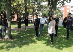 boat people projekt – Vor dem Spiegel