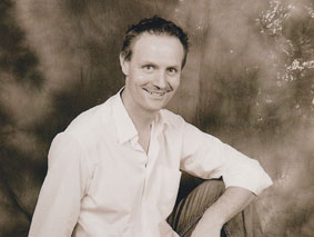 Close-Up Lounge – Mannix